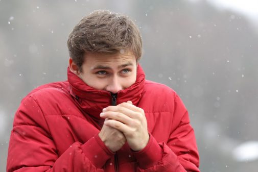 Infographic: 5 tips to stay safe in the cold